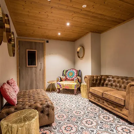 Les De La Maison Rouge 3* FRENCH ALPS