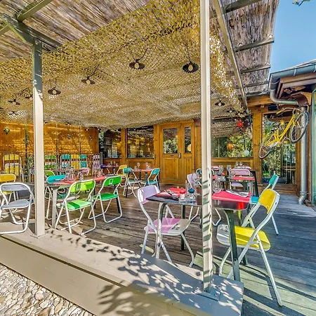 Les De La Maison Rouge Hotell
